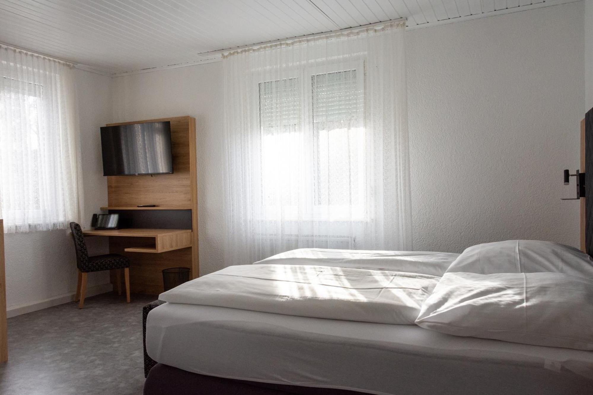 Hotel-Cocco-Bello In Der Villa Foret Λούντβιχσμπουργκ Εξωτερικό φωτογραφία
