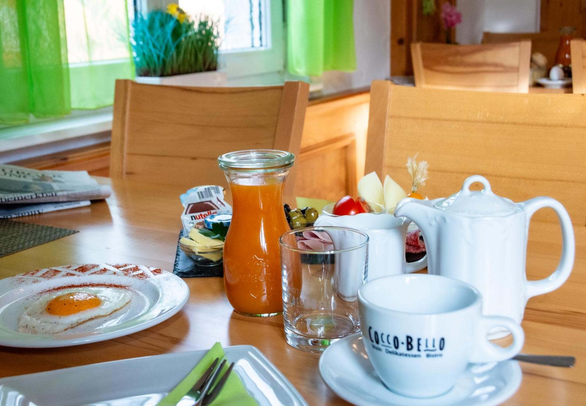 Hotel-Cocco-Bello In Der Villa Foret Λούντβιχσμπουργκ Εξωτερικό φωτογραφία